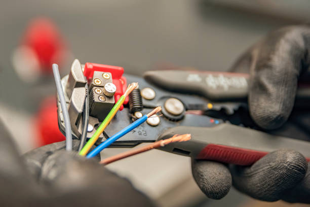 Best Electrical Installation Contractor  in Williston, ND
